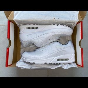 Women’s Nike All-White Air Max 90